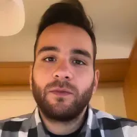 dubai mobile app with ai features